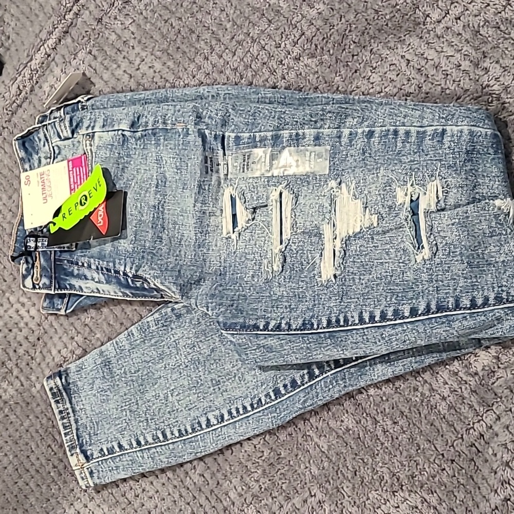 NEW WITH TAGS!!! acid wash "destroyed" worn looking denim high rise jegging